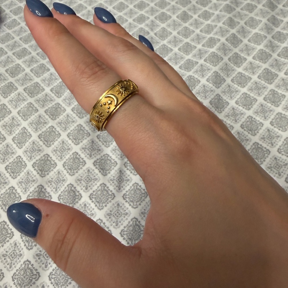 Stainless Steel Elegant Gold Band Ring